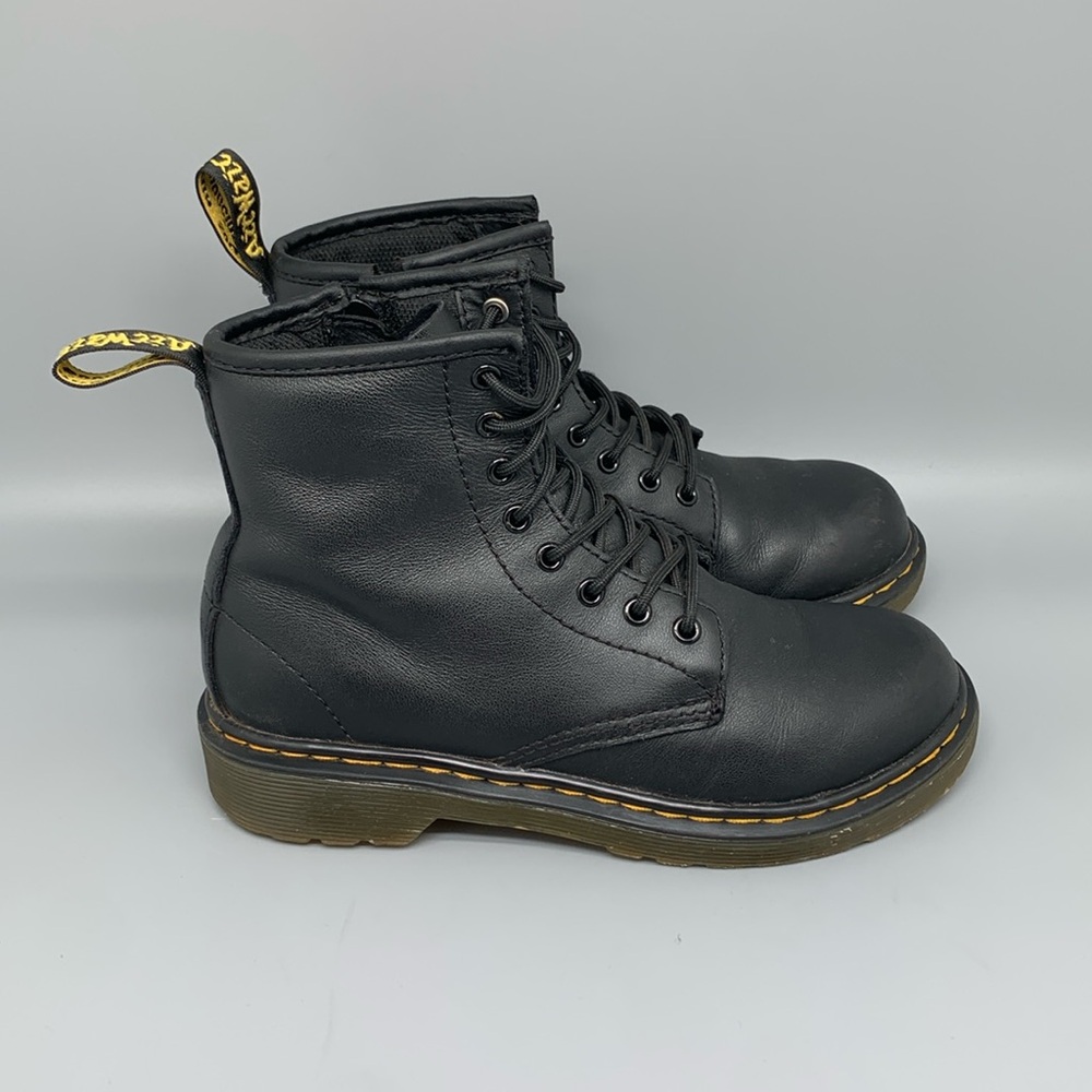 Dr Martens 1460 Leather Boots Youth Sz 2‎